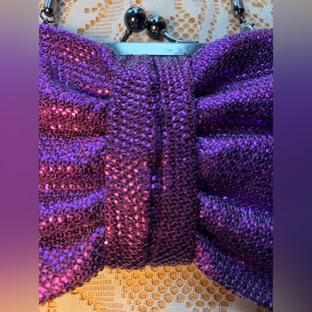 🎀Betseyville 💜 Betsey Johnson Purple Sequin Kiss-Lock Bow Clutch Purse - Picture 6 of 16